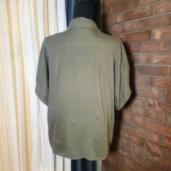 J for Justify Women's Olive Short Sleeve Button-Up Blouse - Size L - Picture 3 of 9
